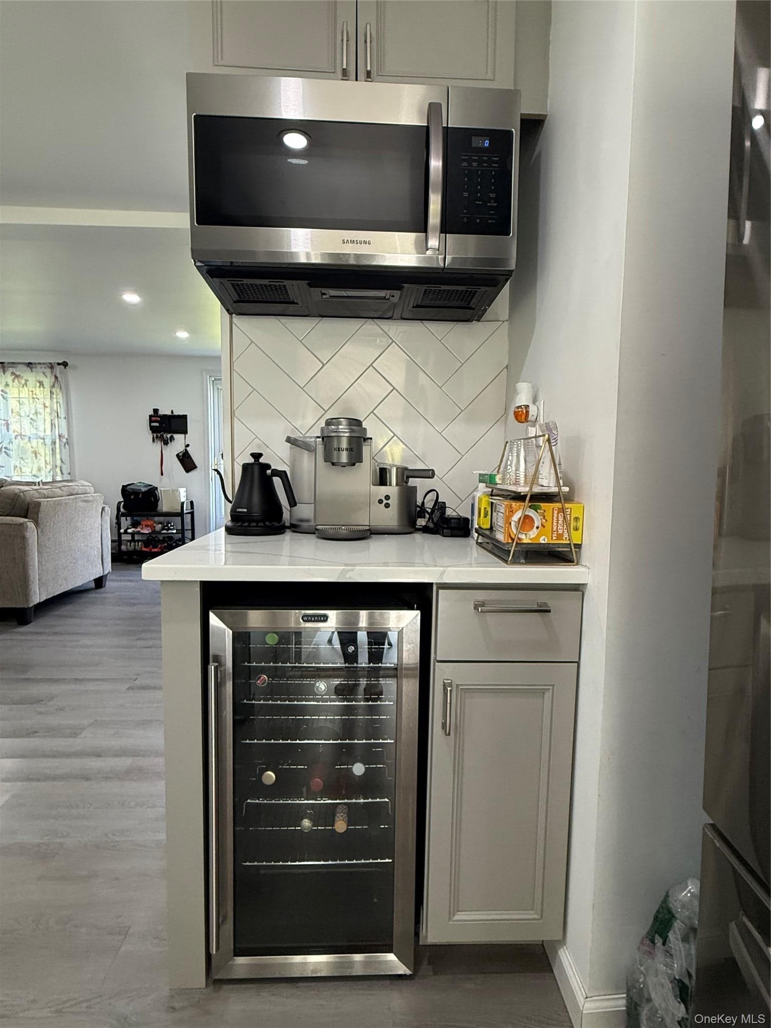 348 Van Wagner Road thumbnail 9