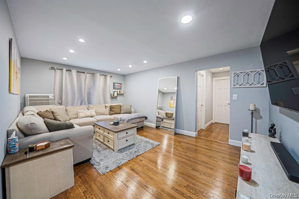 8 Terrace Circle Cir Unit: 1G thumbnail 6