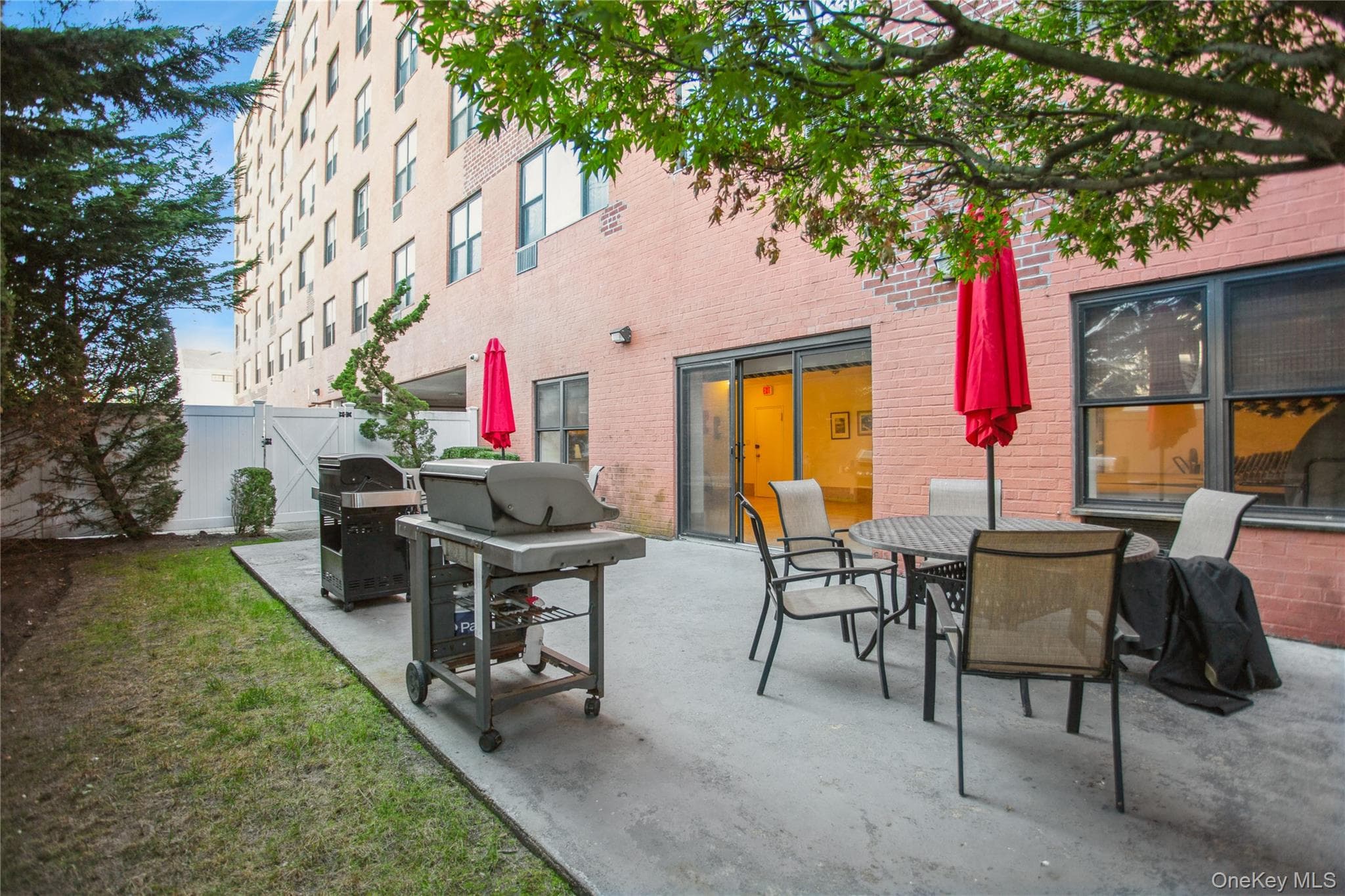 333 E Broadway Unit: 3B thumbnail 23