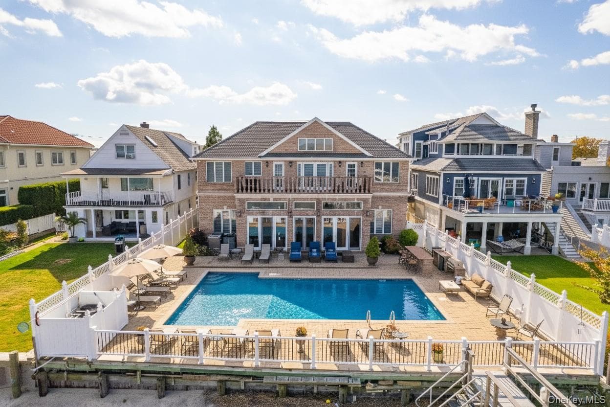 51 Bay Street, East Atlantic Beach
