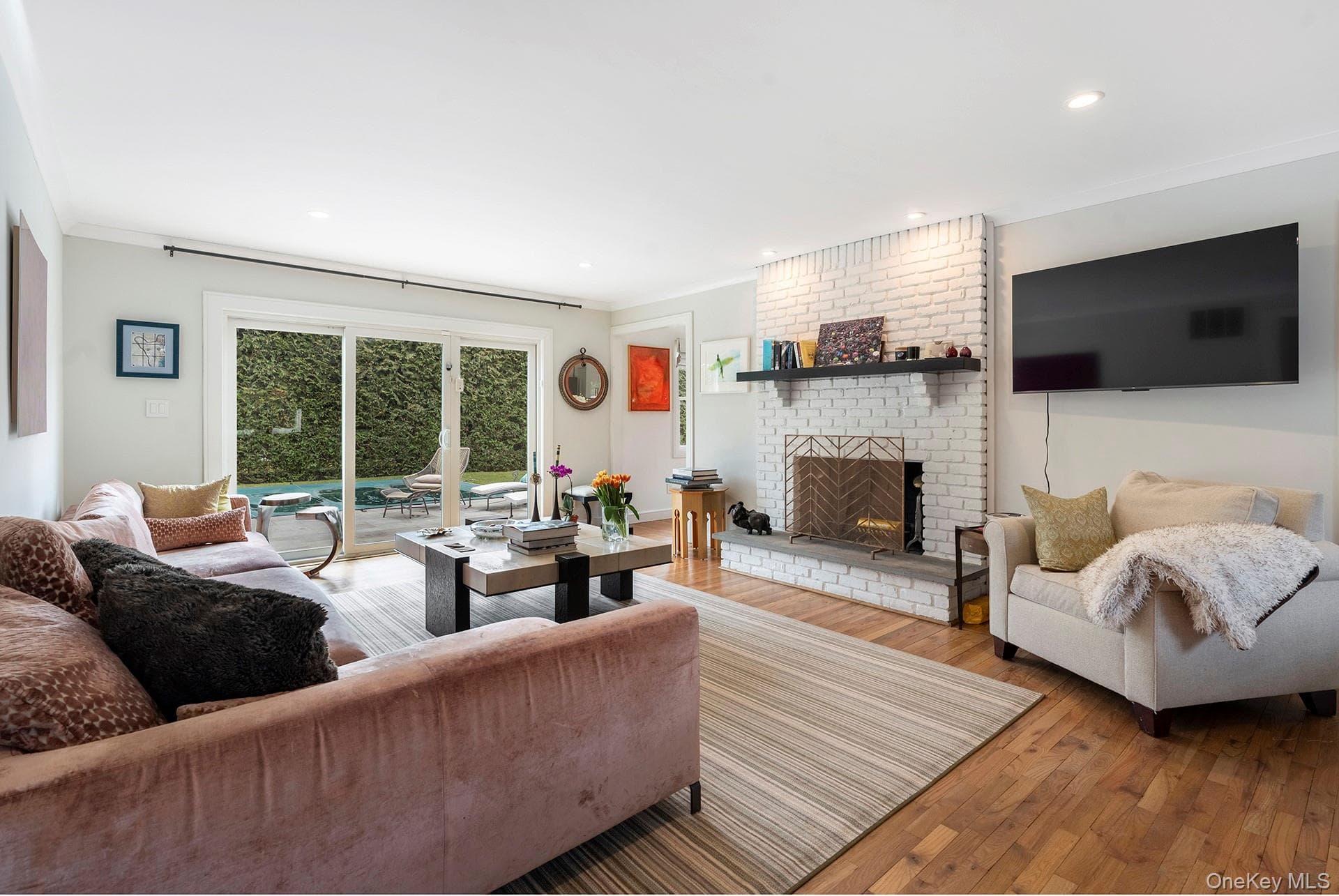 770 Hill Street thumbnail 6