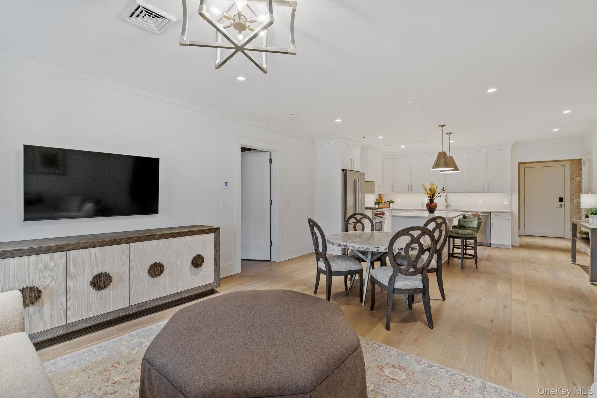 19 Washington Street Unit: 565 thumbnail 7