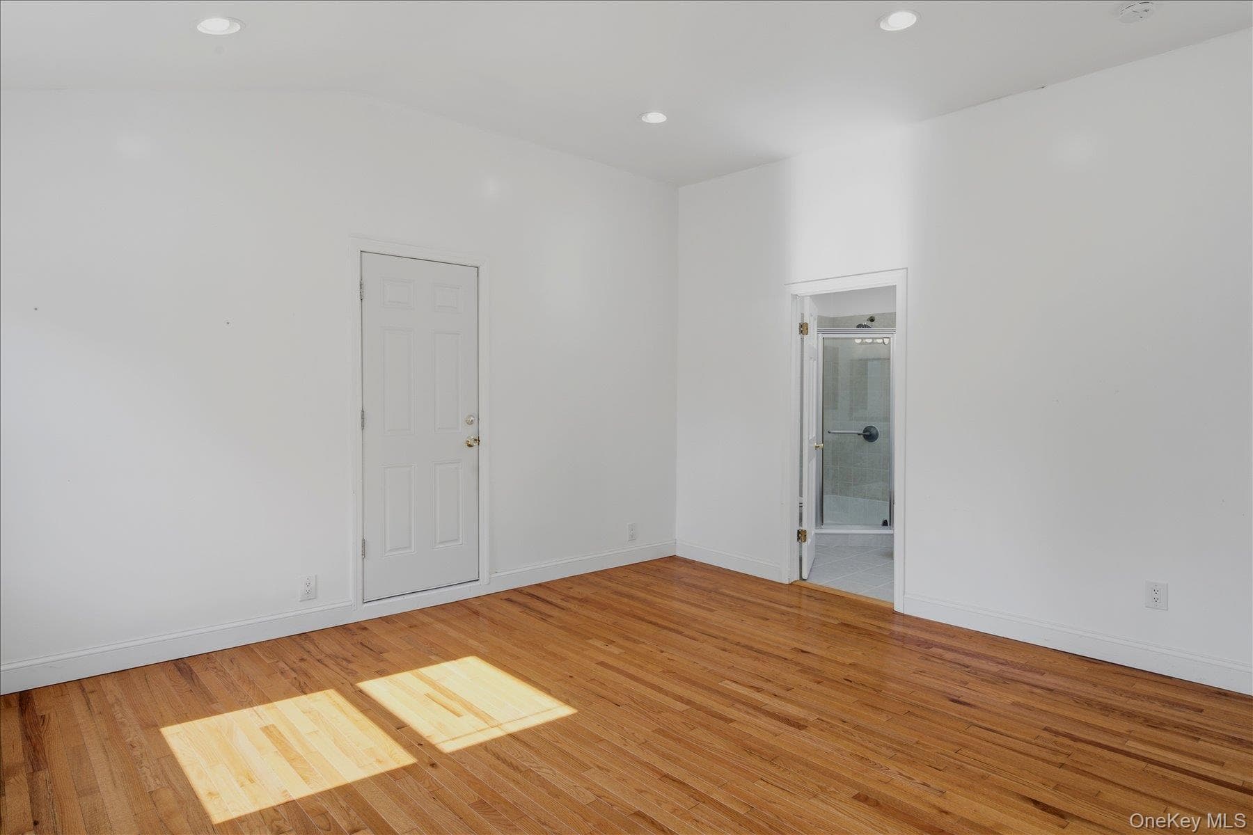 498 Miller Place Road thumbnail 22