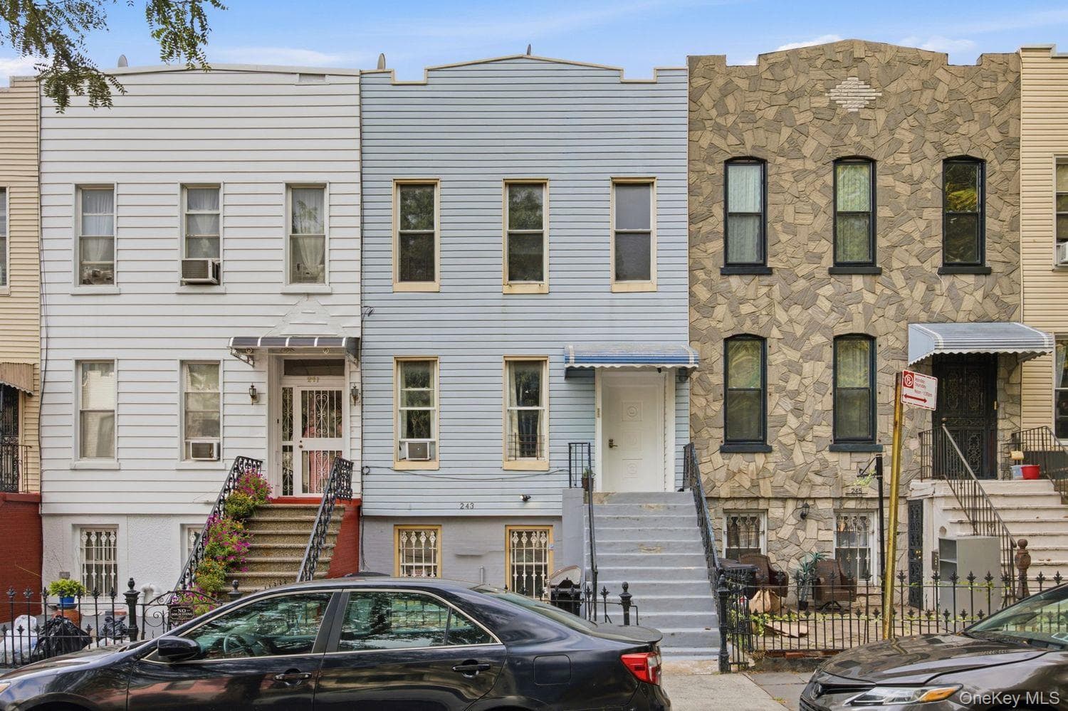 243 Woodbine Street photo 1