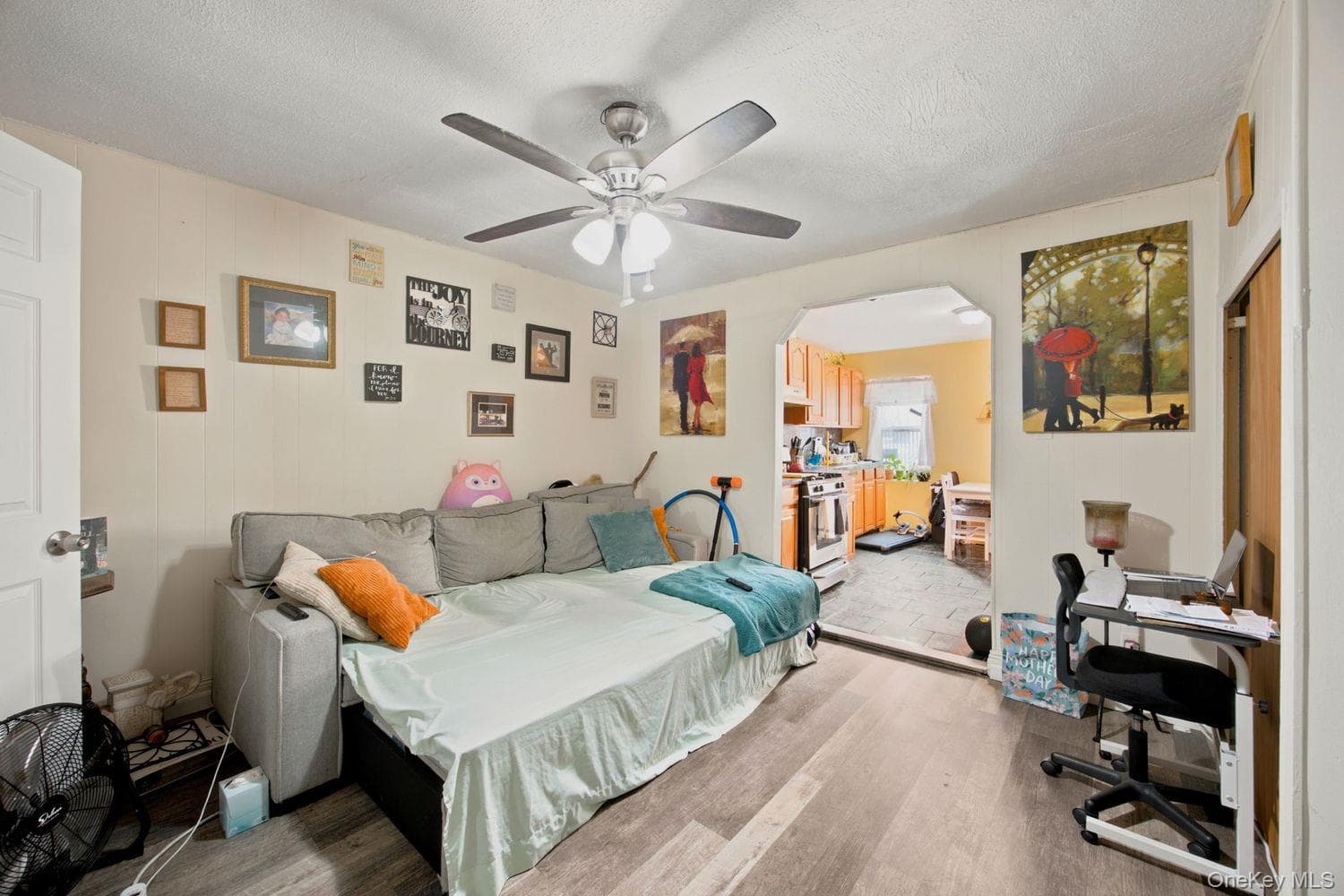 243 Woodbine Street thumbnail 11