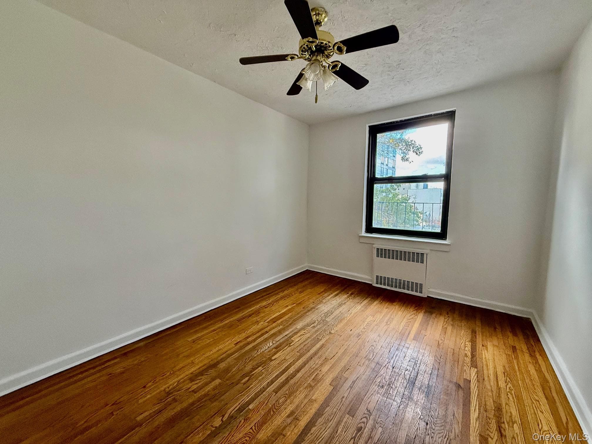112-24 Northern Boulevard Unit: 3G thumbnail 13