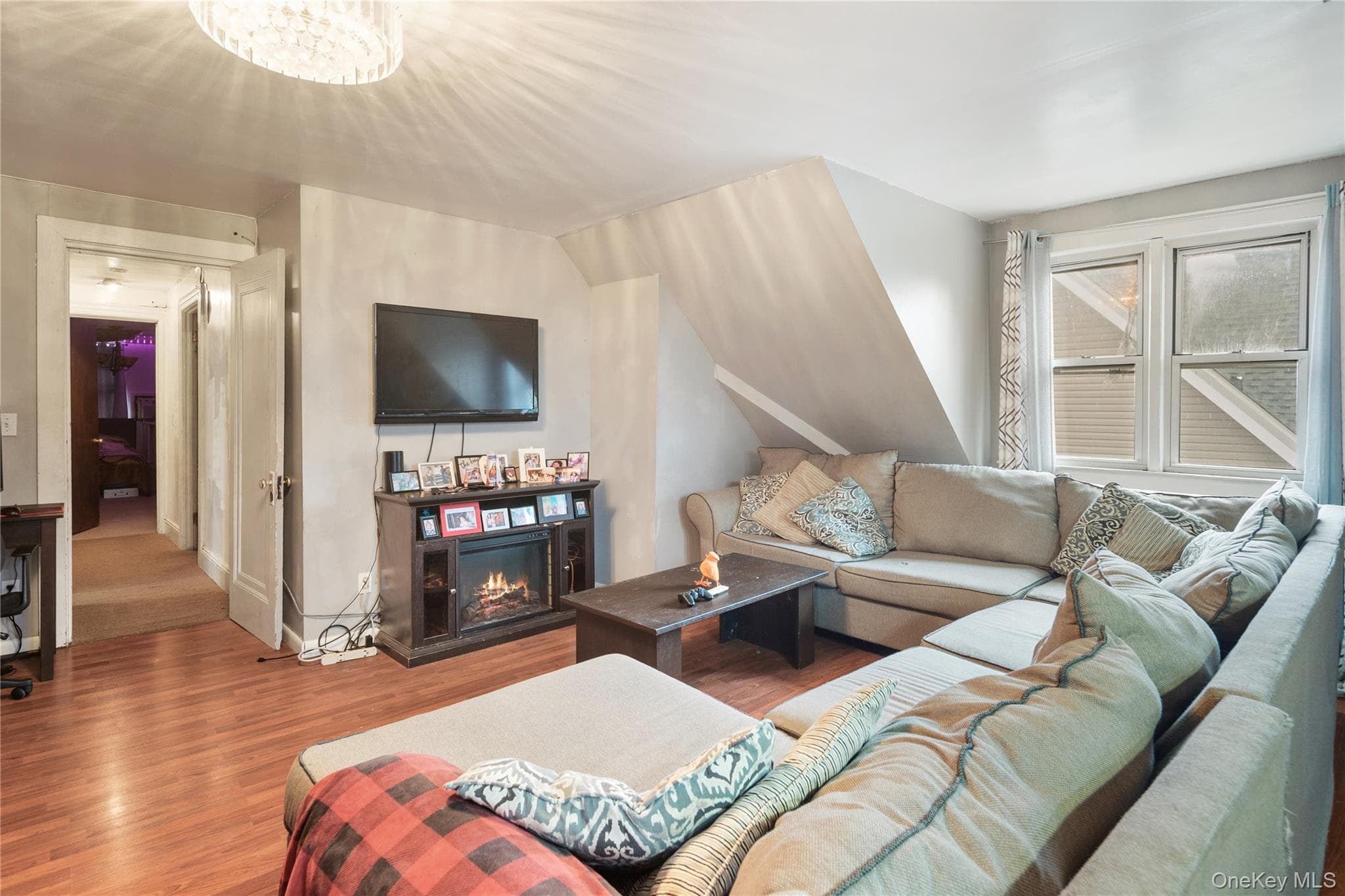 339 Hawthorne Avenue thumbnail 31