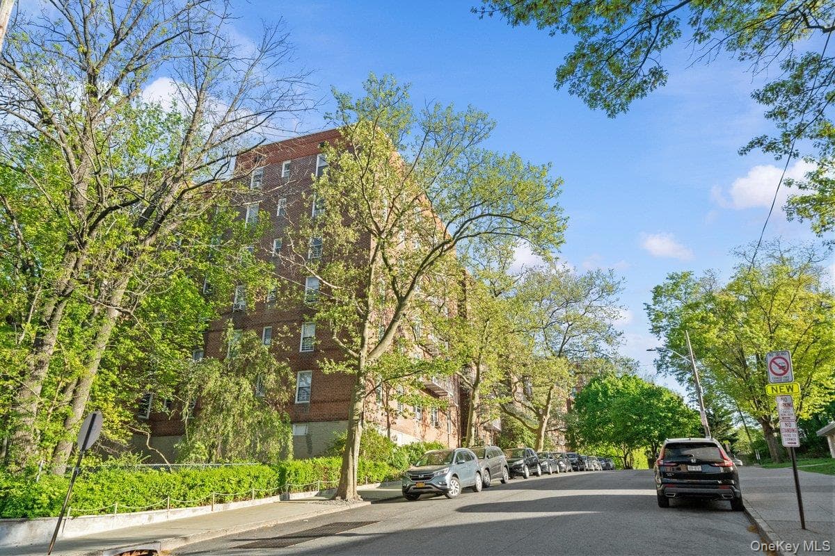 517 Riverdale Avenue Unit: 4D thumbnail 20