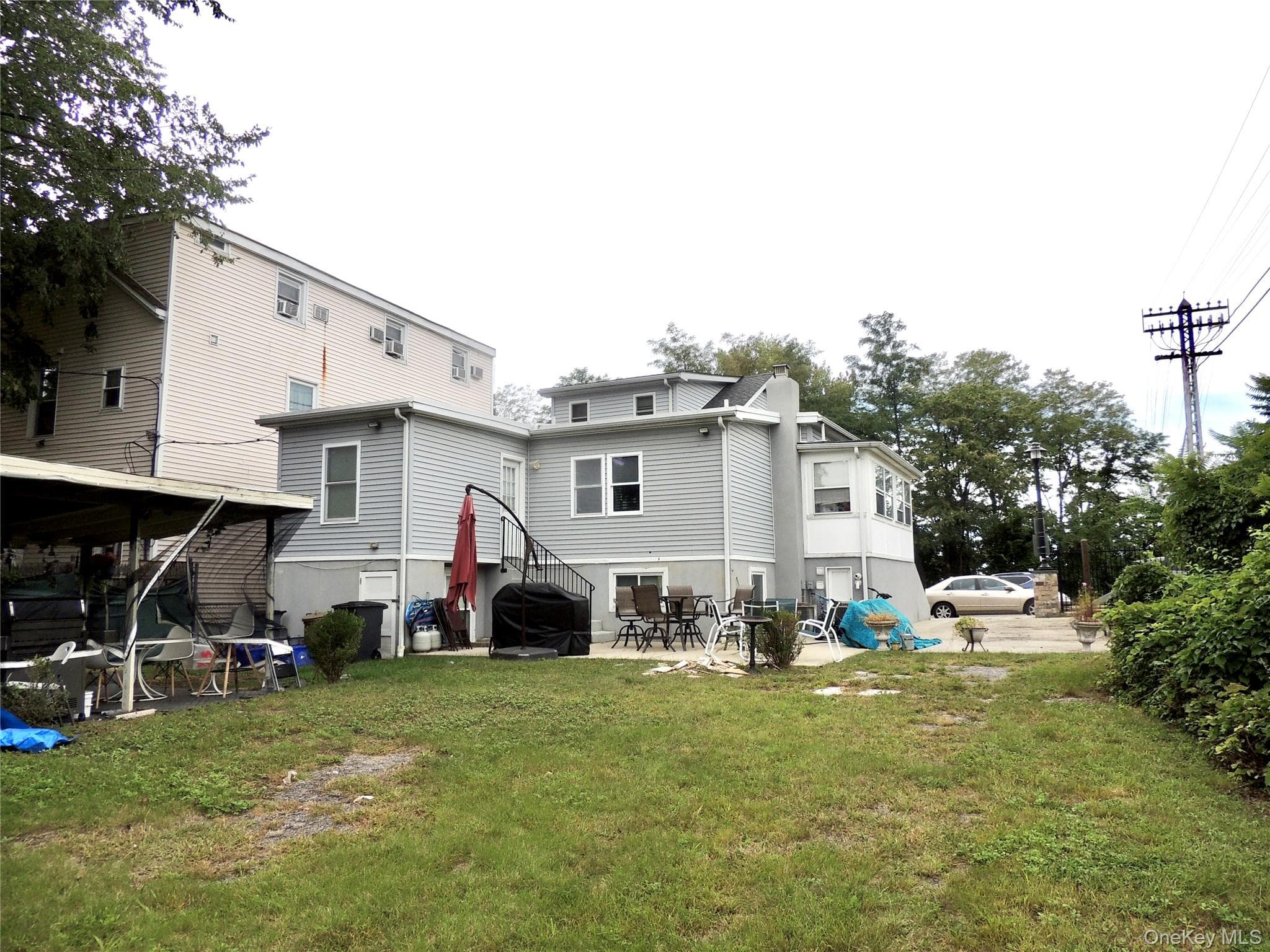 212 Beekman Avenue thumbnail 26
