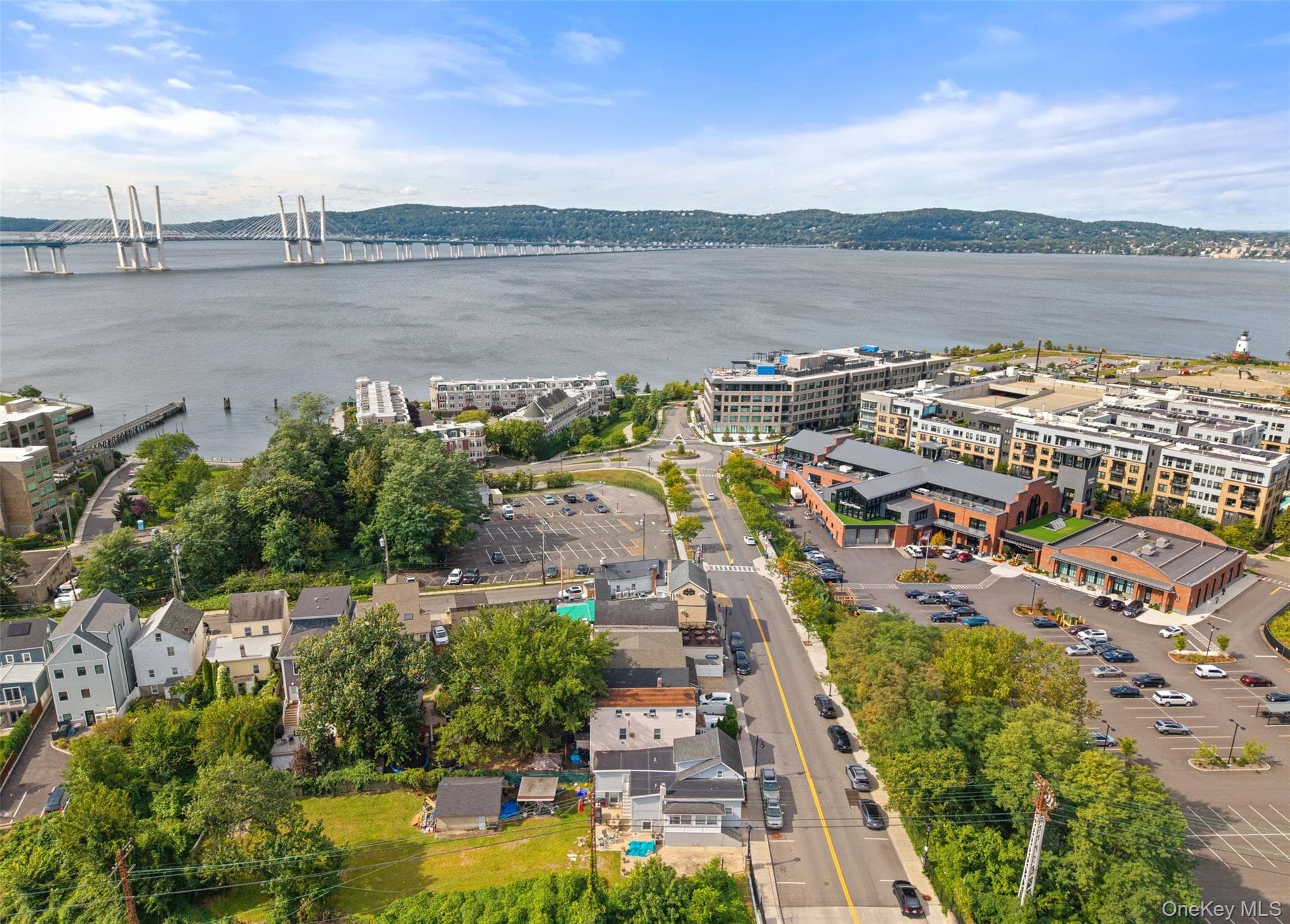 212 Beekman Avenue thumbnail 19
