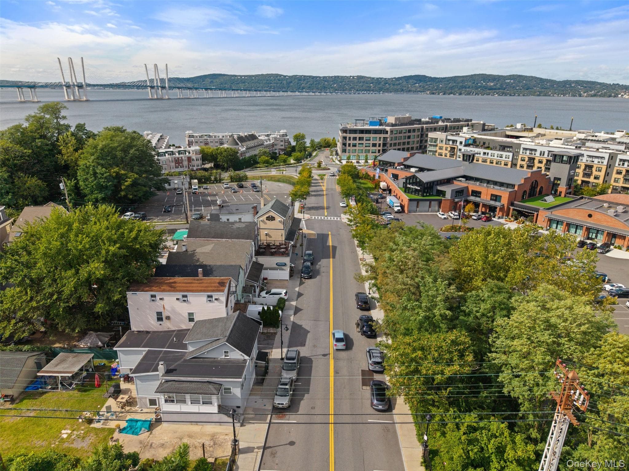 212 Beekman Avenue thumbnail 18