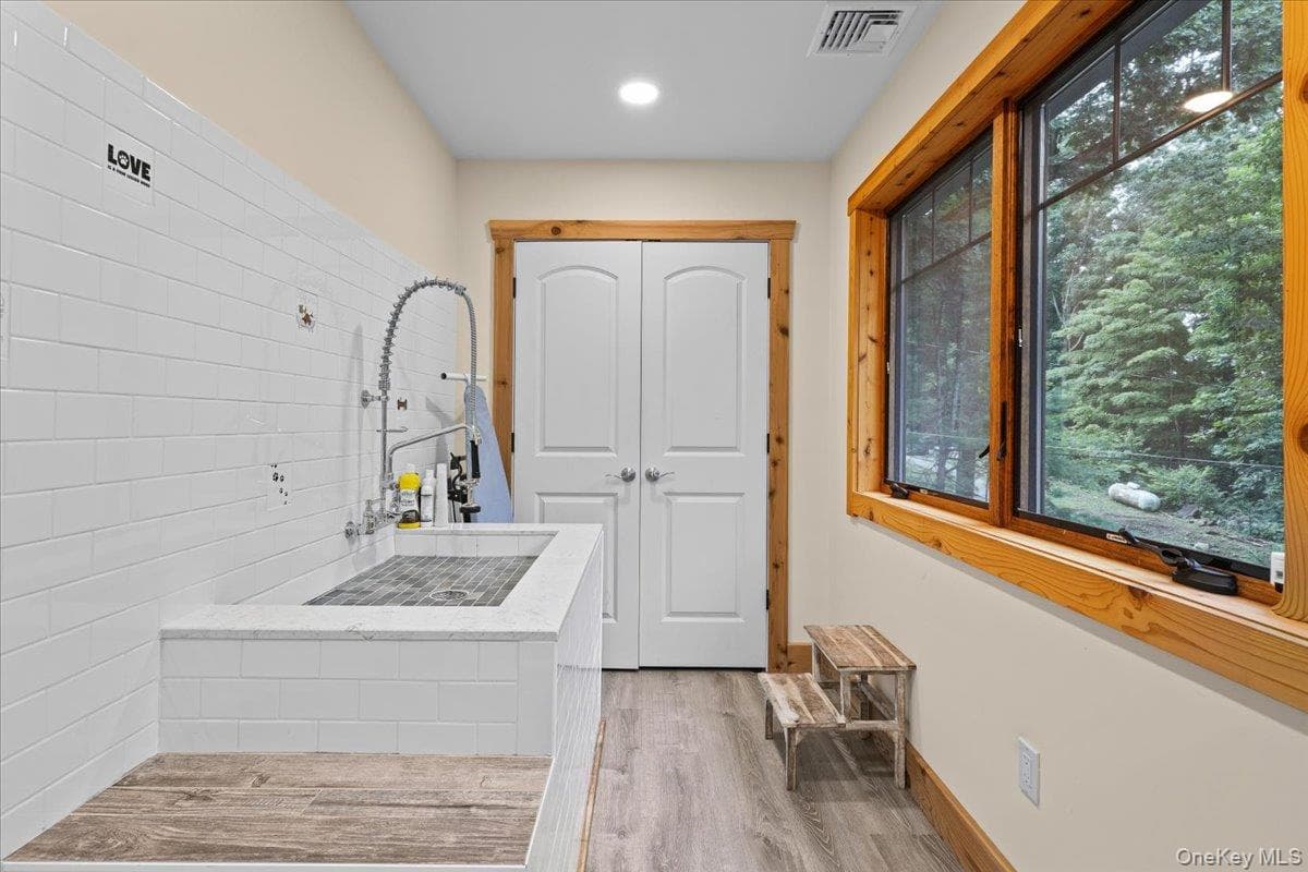 161 Crane Road thumbnail 22