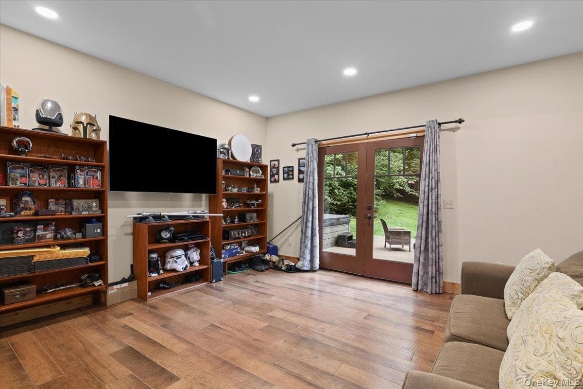 161 Crane Road thumbnail 16