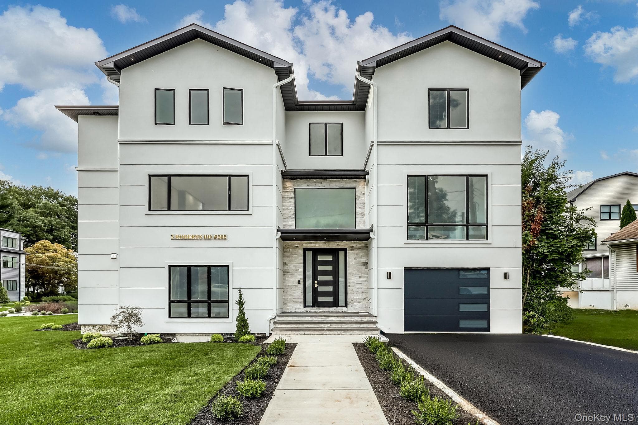 2 Roberts Road Unit: 202, Monsey