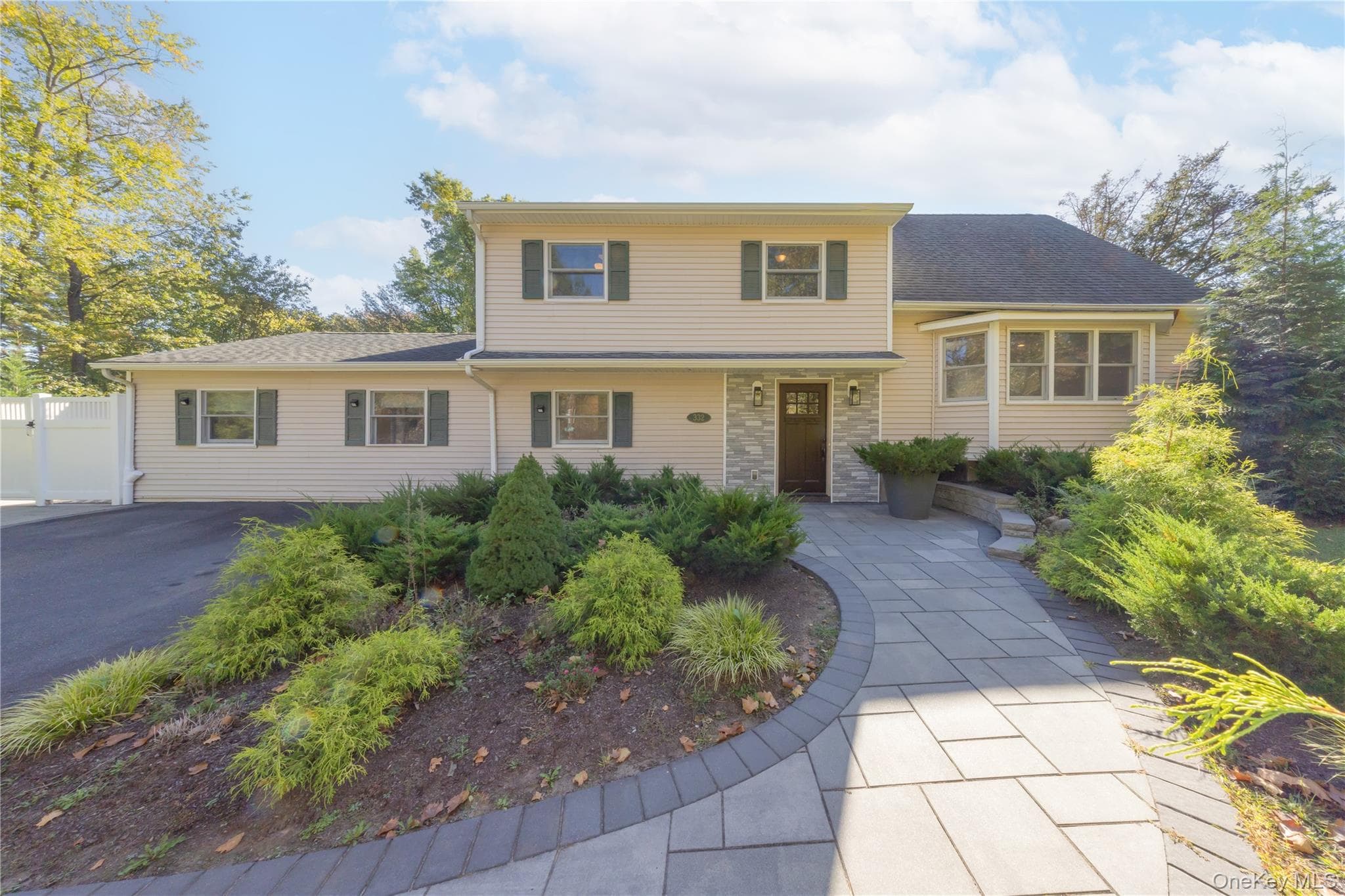 332 Fulle Drive, Valley Cottage