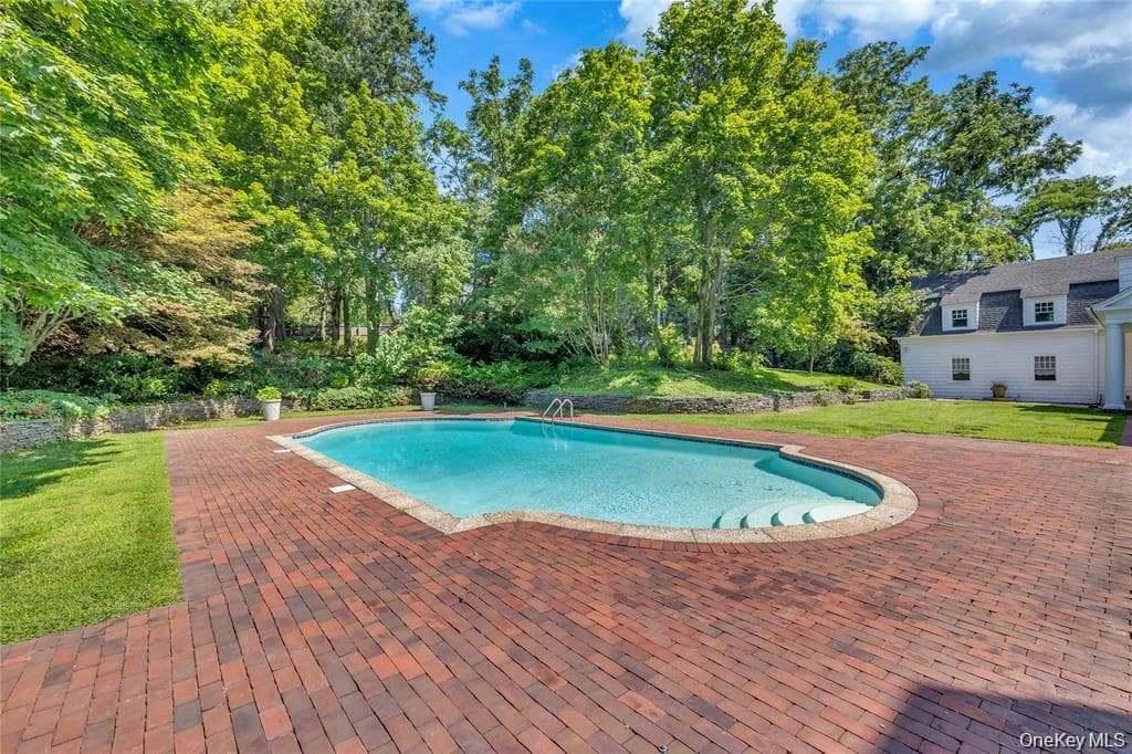 158 E Shore Road thumbnail 43