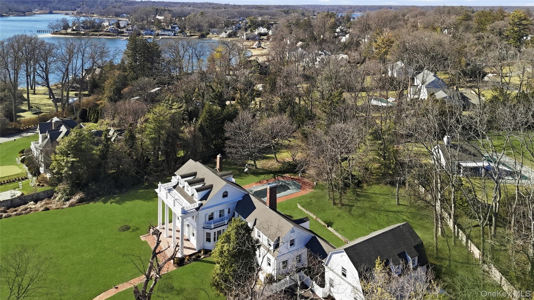 158 E Shore Road thumbnail 5