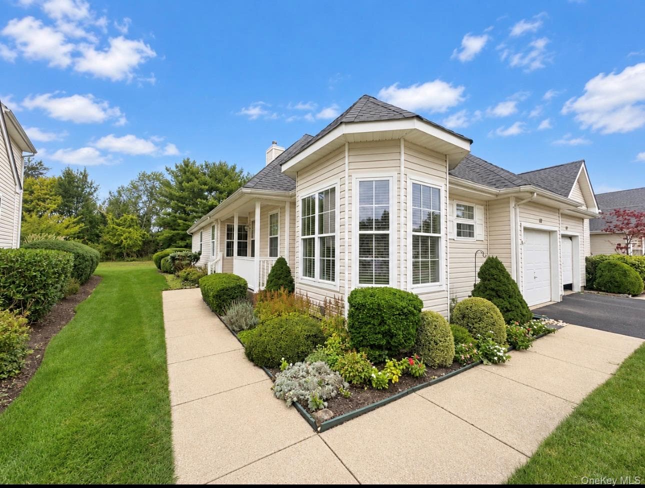 120 Scenic Lake Drive thumbnail 2