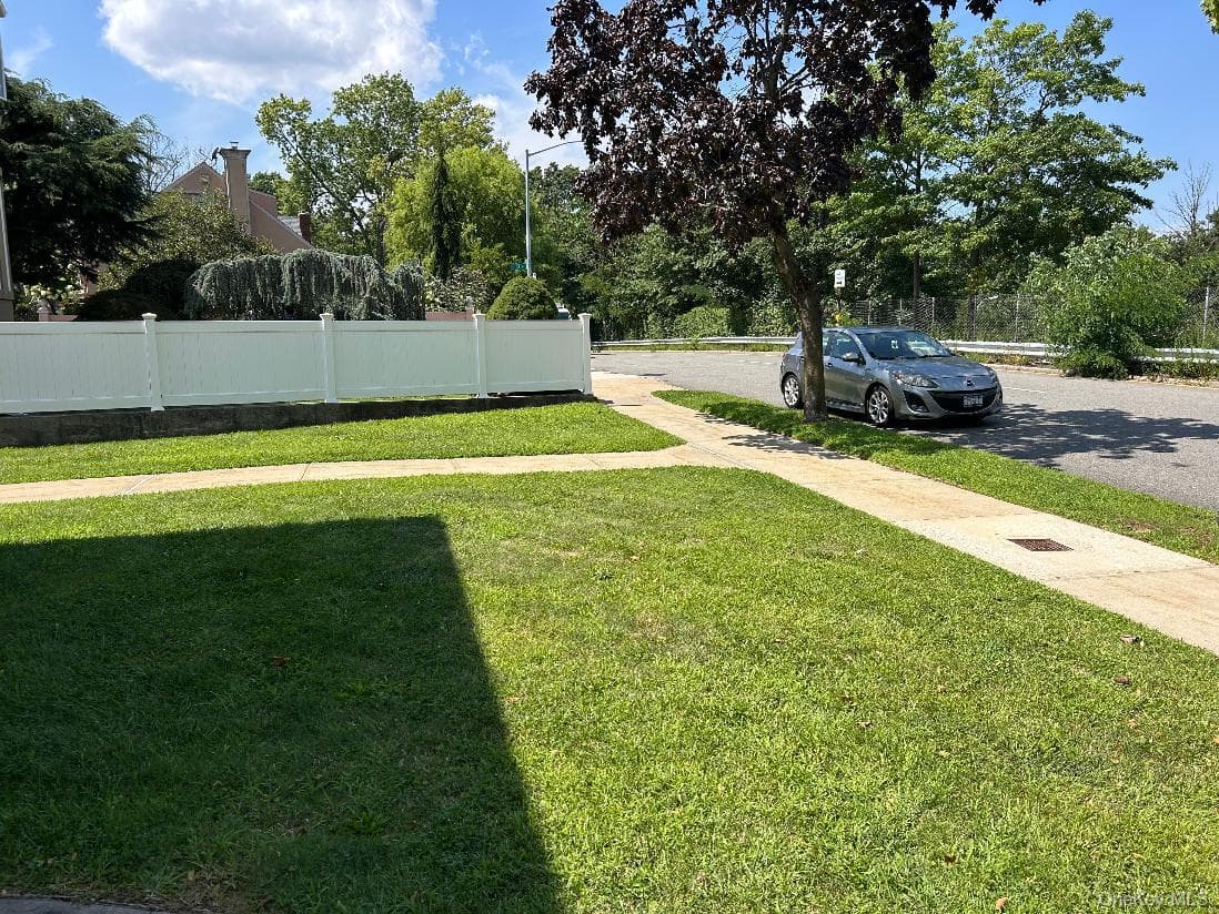 158 06 Cross Island Parkway Unit: 6-2 thumbnail 2
