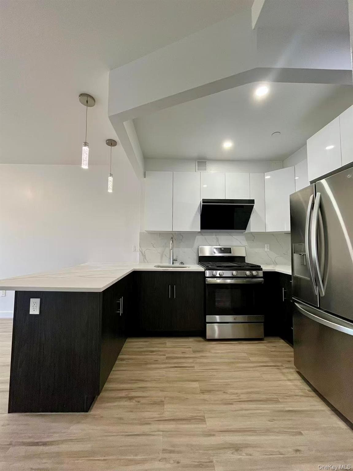 7065 Queens Boulevard Unit: 6L thumbnail 5