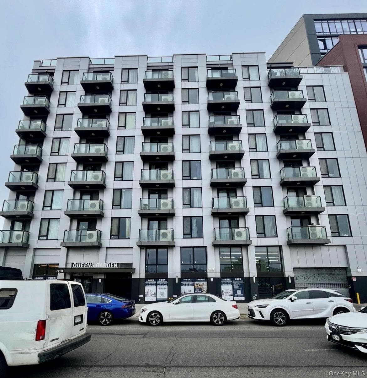 7065 Queens Boulevard Unit: 6L photo 1