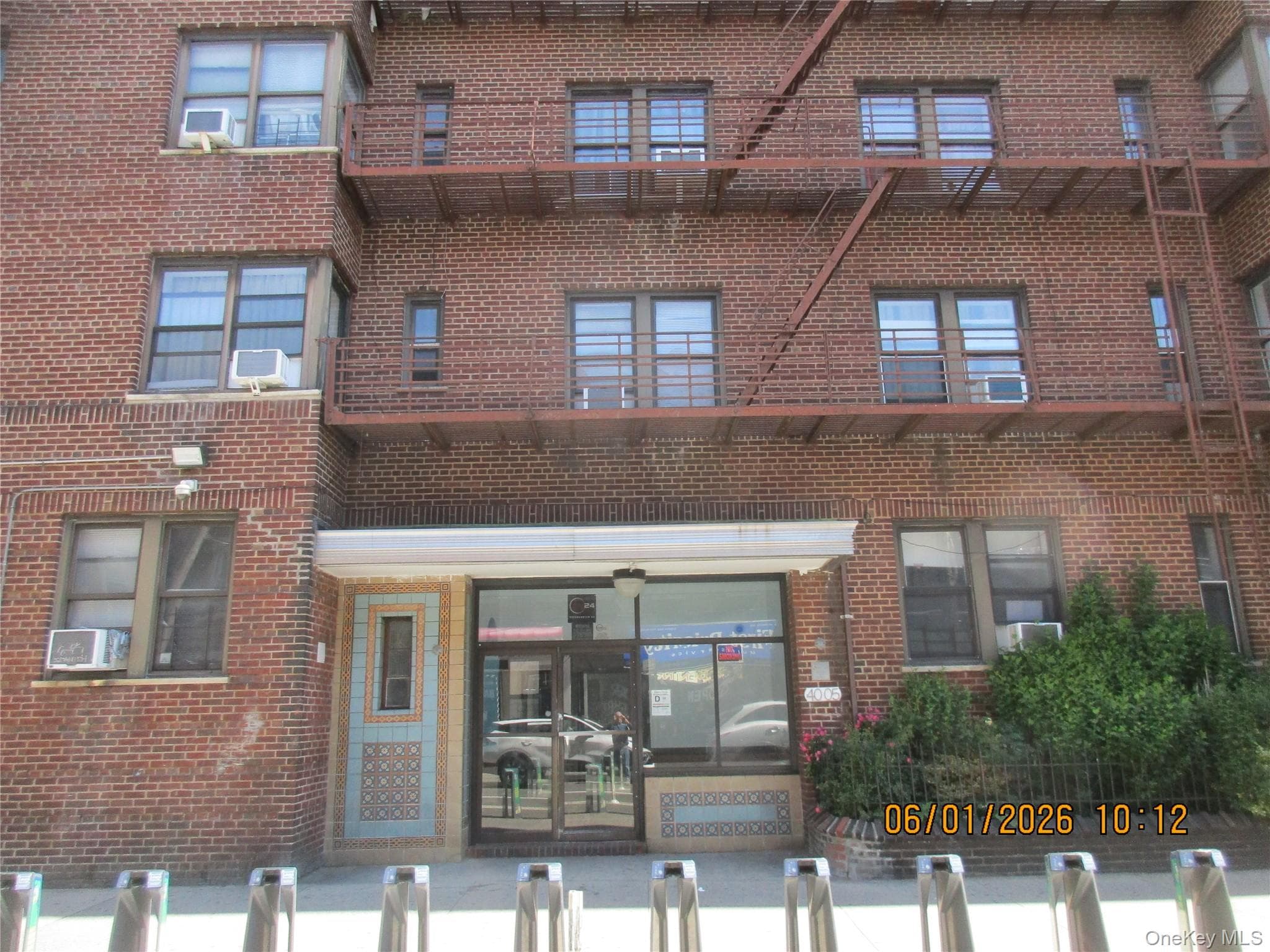40-05 Ithaca Street Unit: 4M, Elmhurst