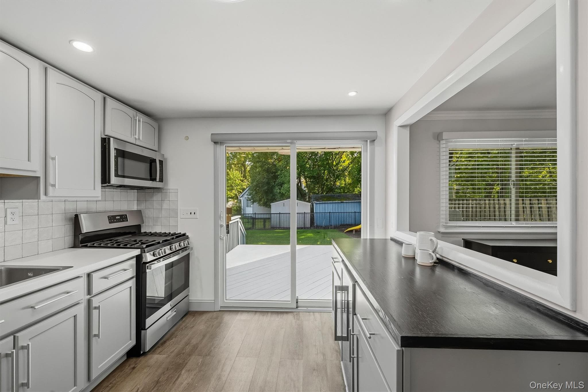 37 Lenox Avenue thumbnail 15