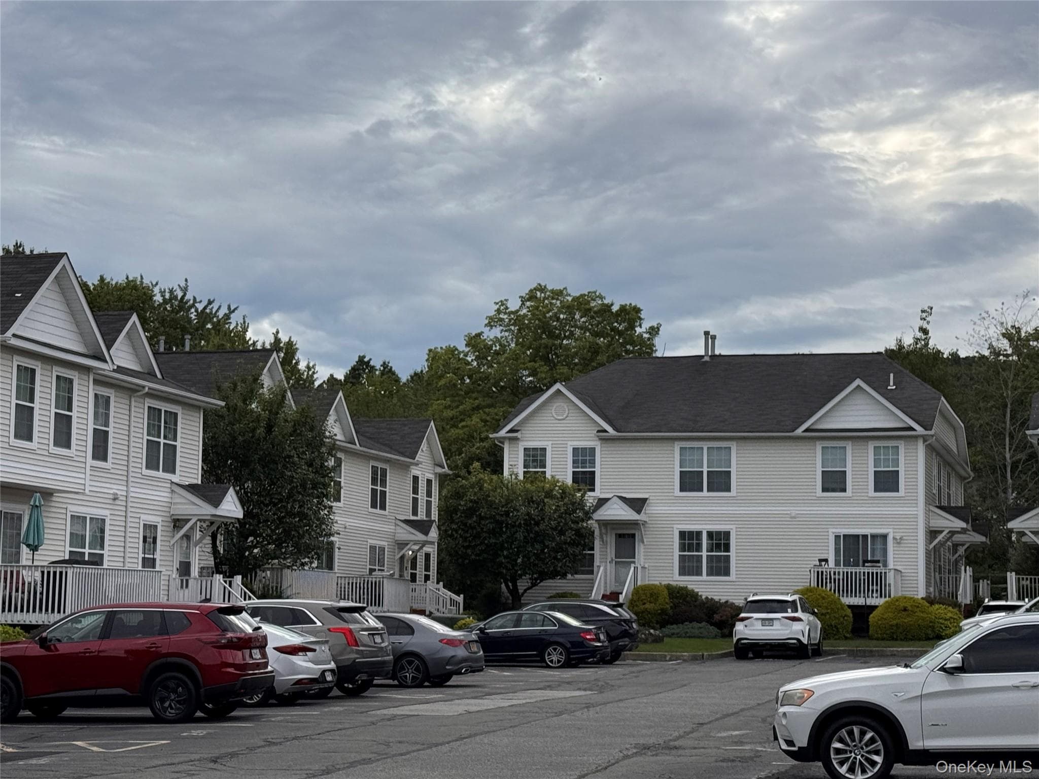 35 Lexington Way thumbnail 2