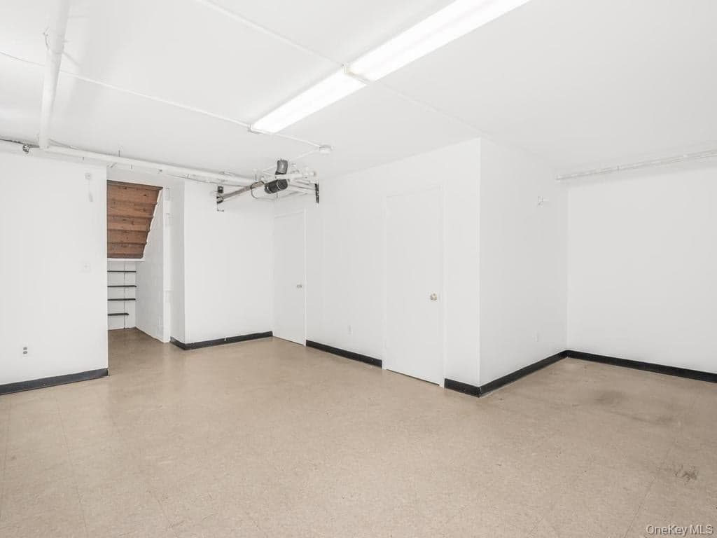 1060 Fox Street thumbnail 15