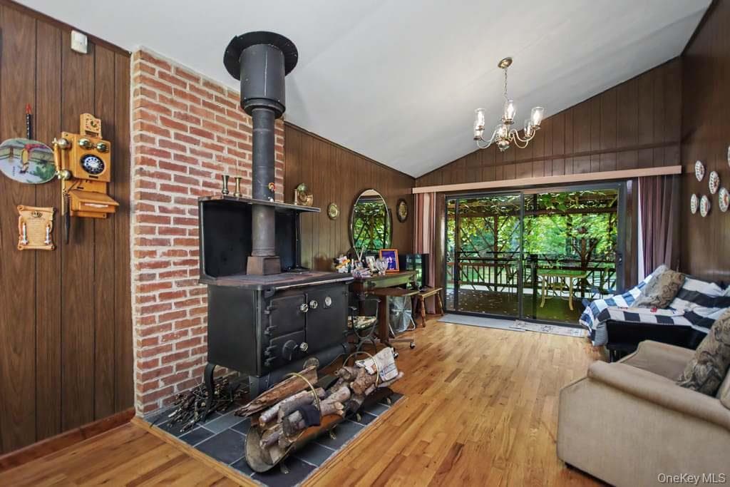 198 Pine Grove Road thumbnail 11