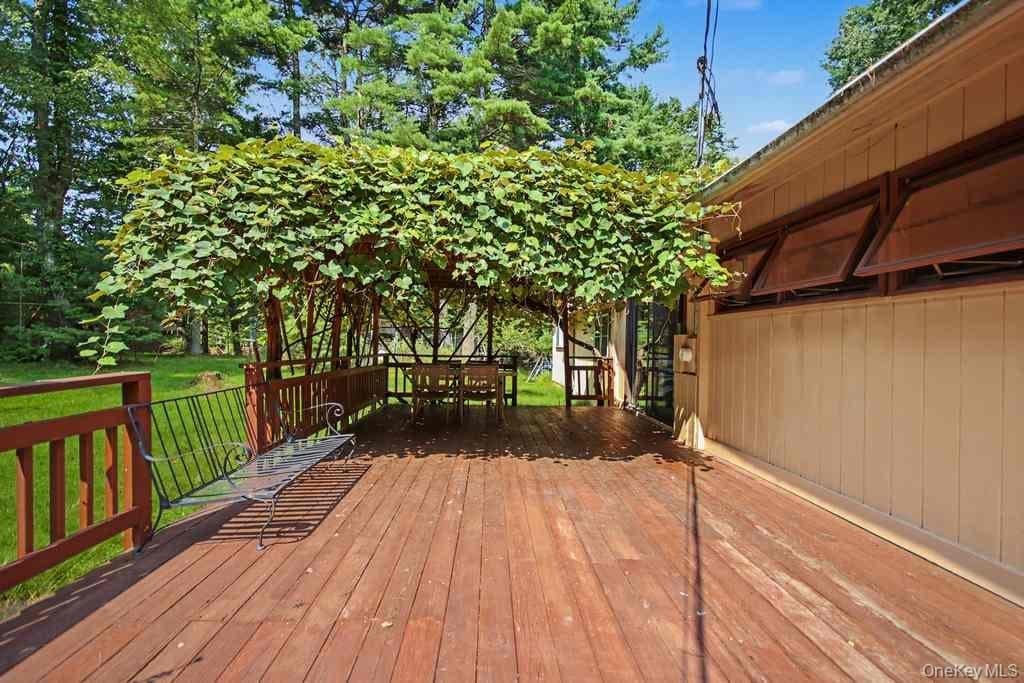 198 Pine Grove Road thumbnail 5