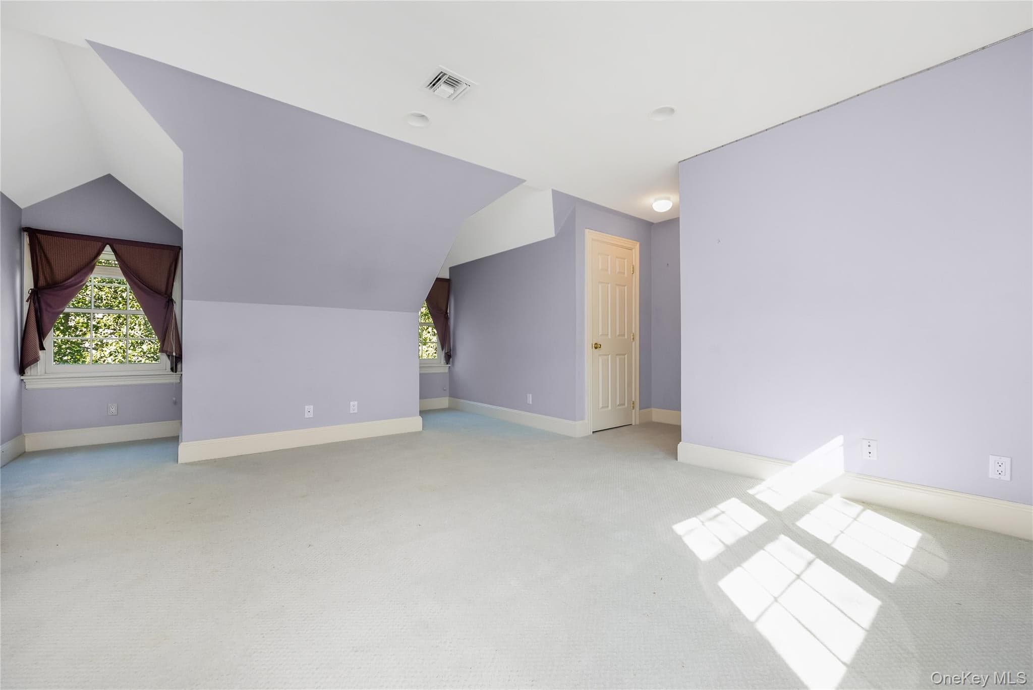 61 Charney Court thumbnail 36