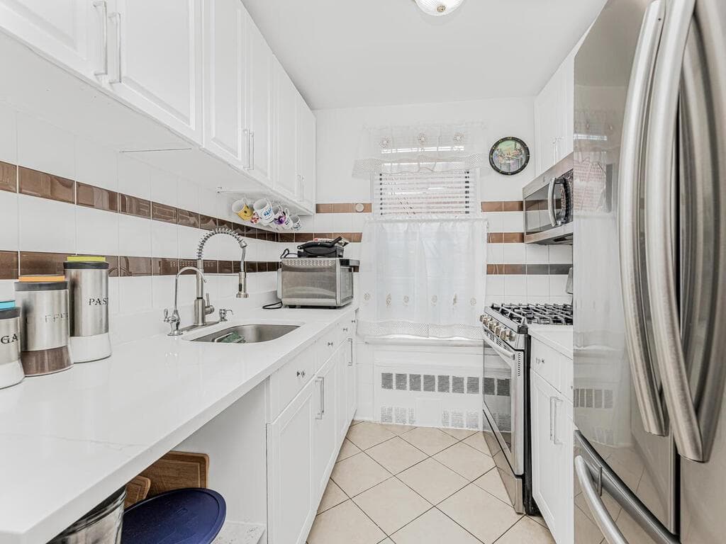 2866 Marion Avenue Unit: 6J thumbnail 5