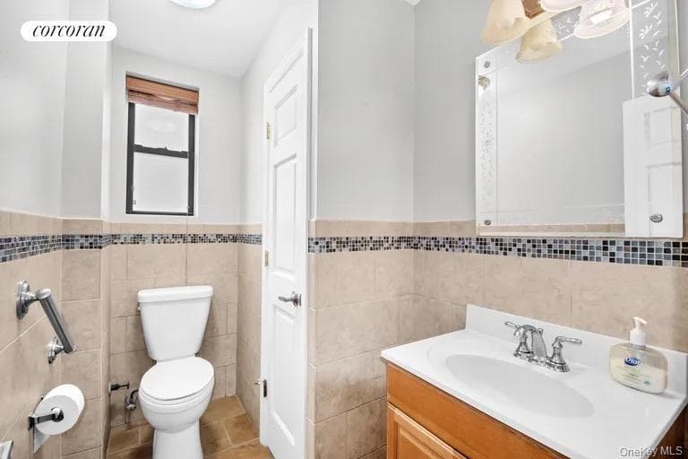 98-120 Queens Boulevard Unit: 1F thumbnail 5