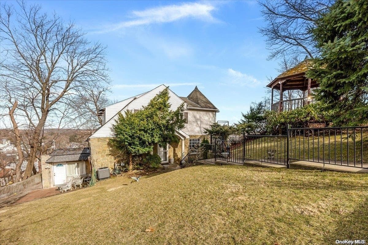 45 East Loop Road Rd thumbnail 2
