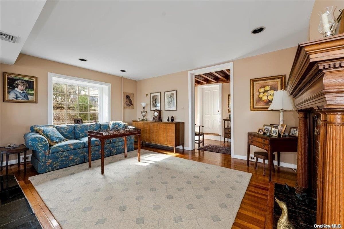 45 East Loop Road Rd thumbnail 8