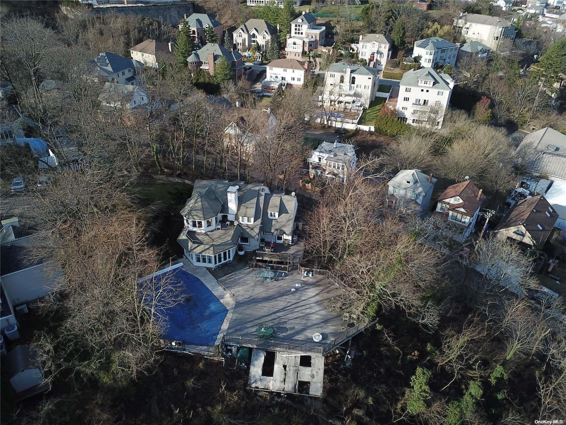 45 East Loop Road Rd thumbnail 23