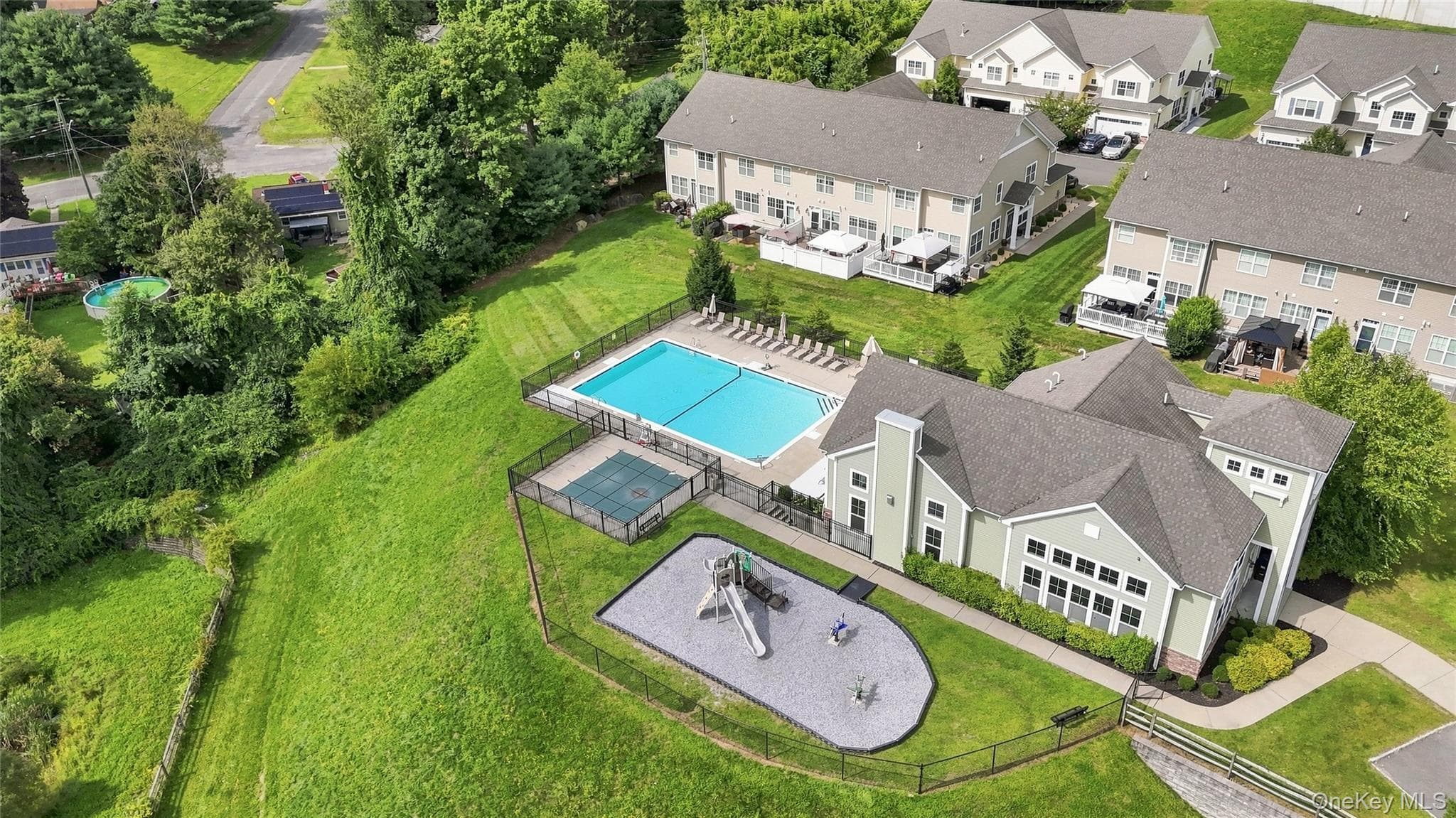 4 Woodrose Court thumbnail 31