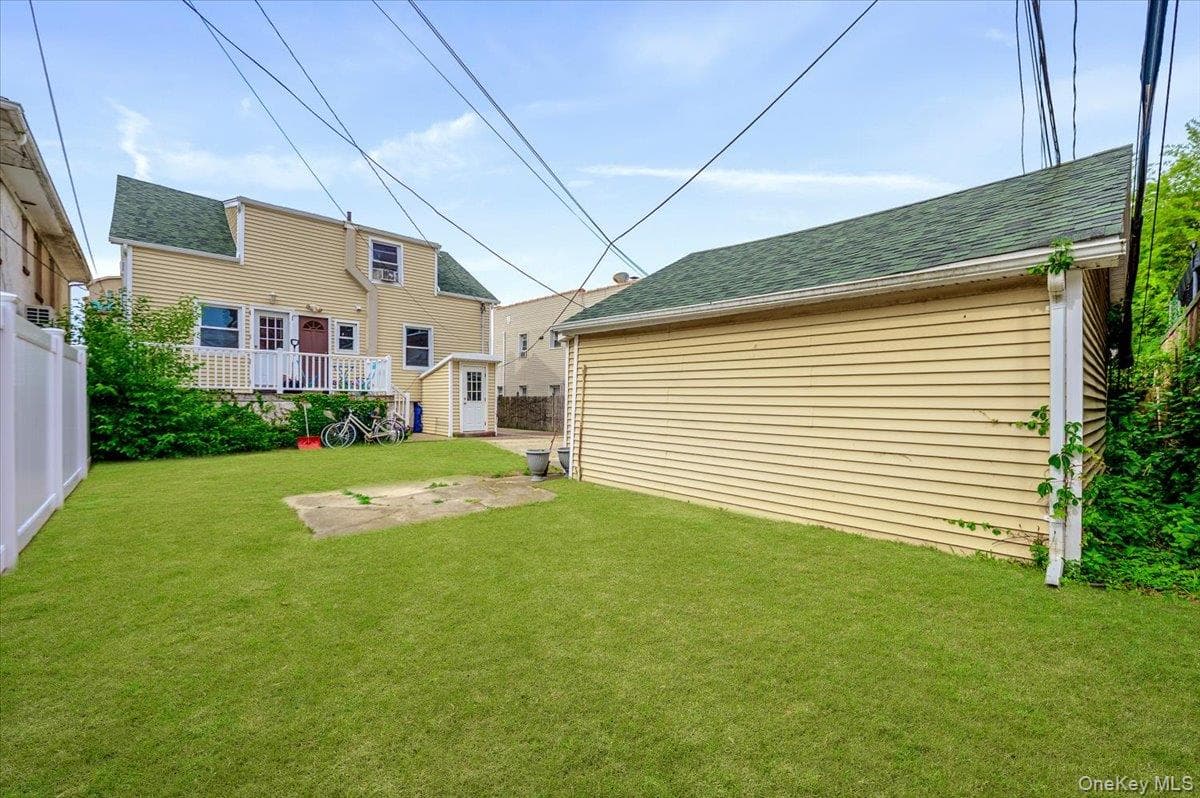 450 E Broadway thumbnail 17