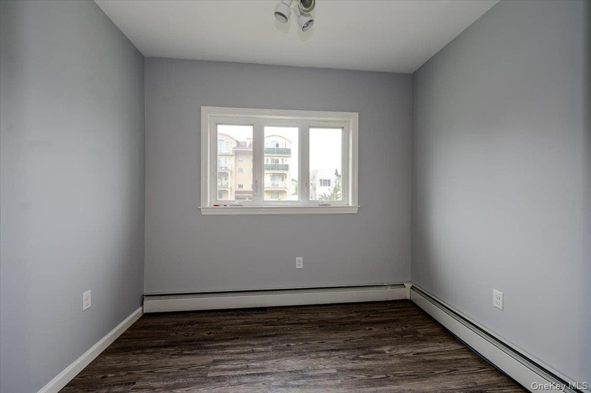 450 E Broadway thumbnail 9