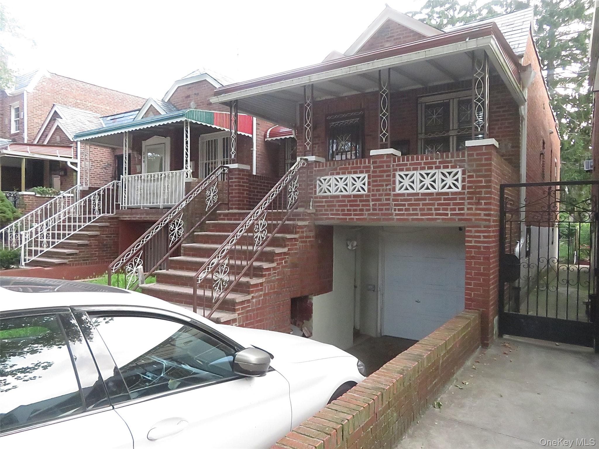 306 E 48th Street thumbnail 2
