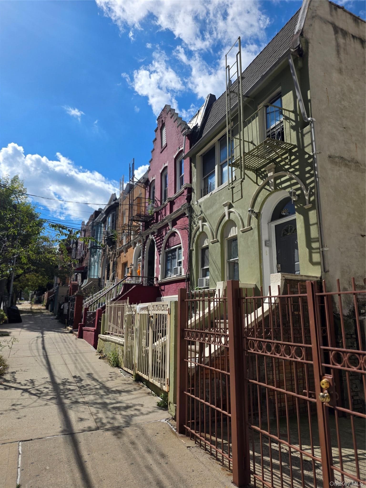 725 Eagle Avenue thumbnail 2