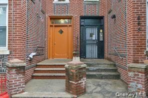 663 Miller Avenue photo 1