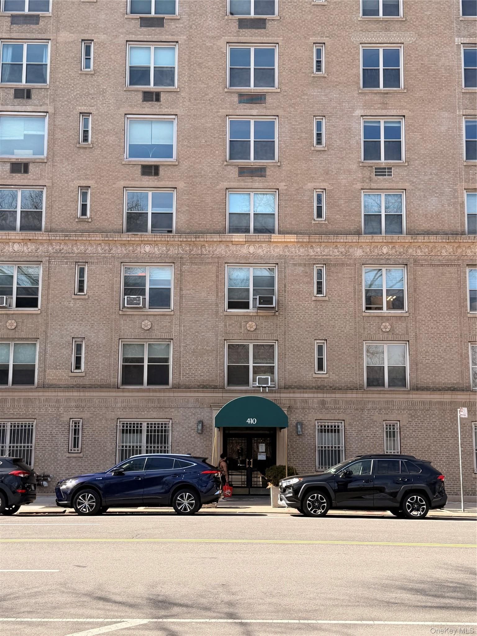 410 Central Park Park Unit: 1F thumbnail 2