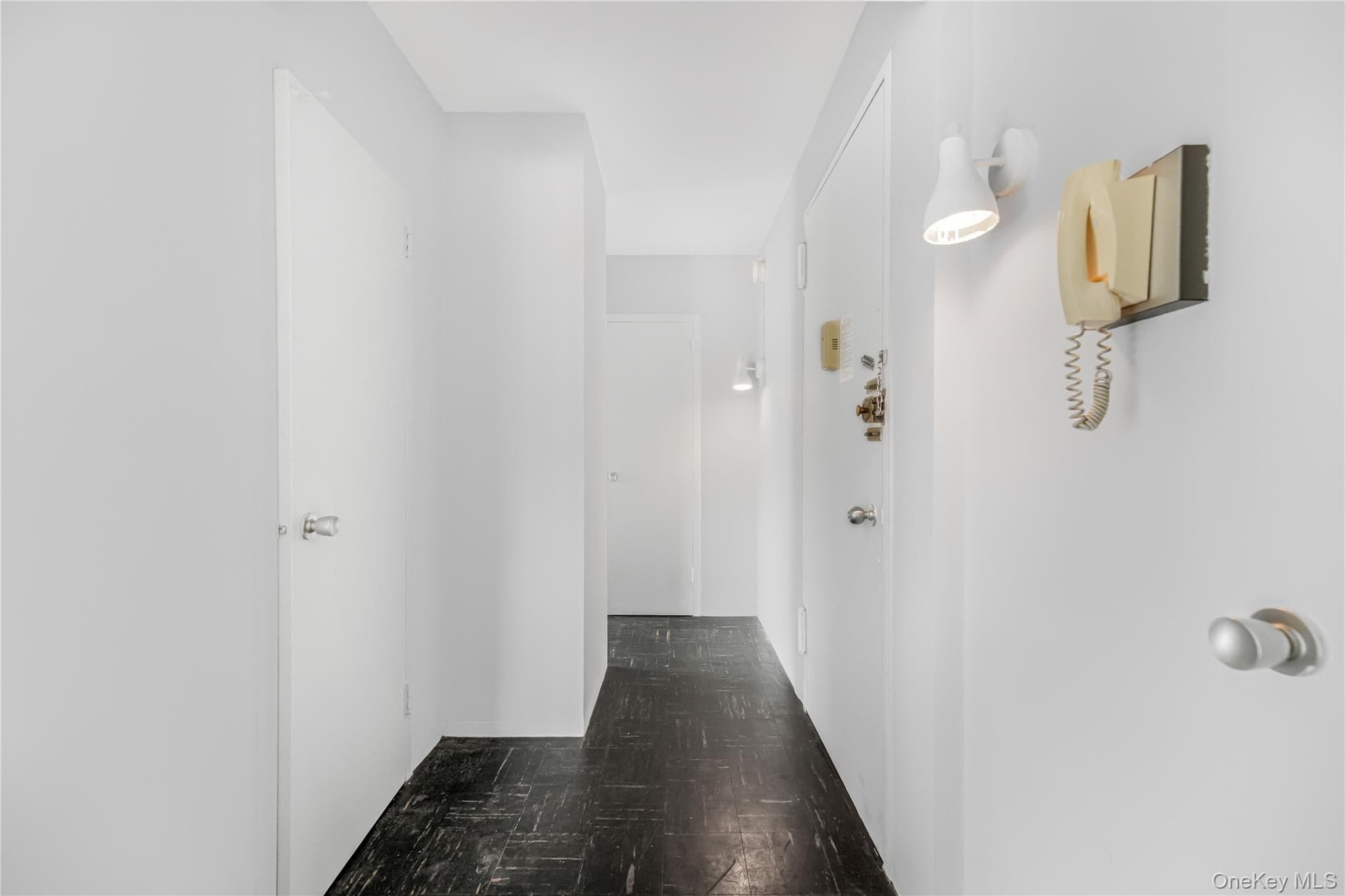 80 La Salle Street Unit: 18c thumbnail 4