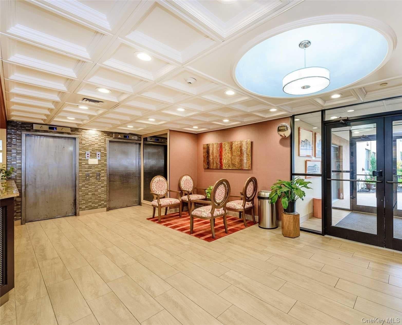 185 W Park Avenue Unit: 200 thumbnail 17