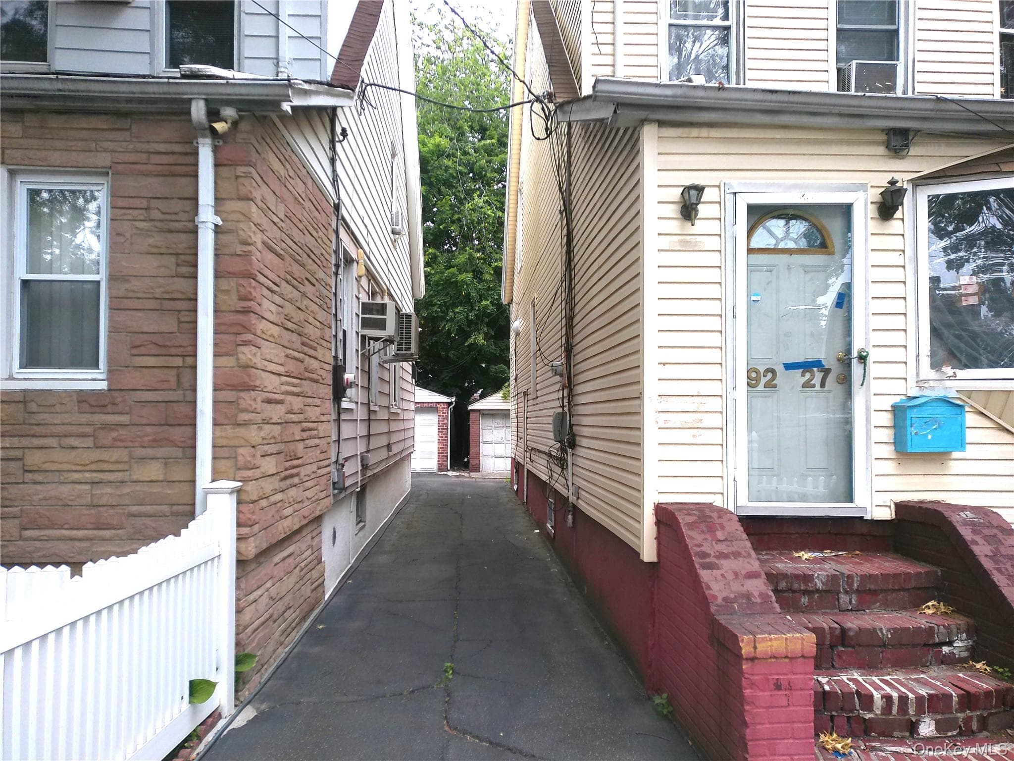 9227 Springfield Boulevard thumbnail 8
