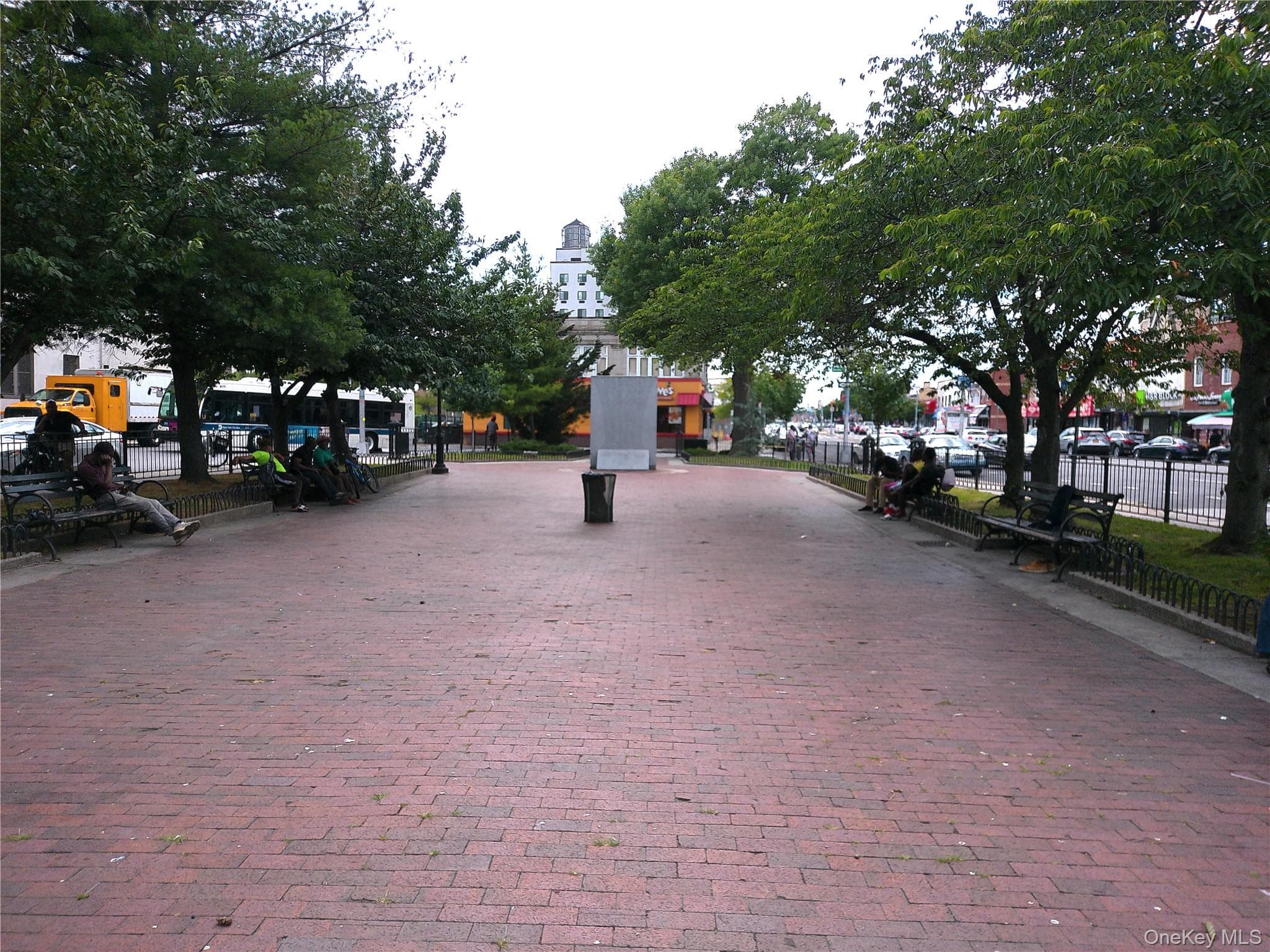9227 Springfield Boulevard thumbnail 15