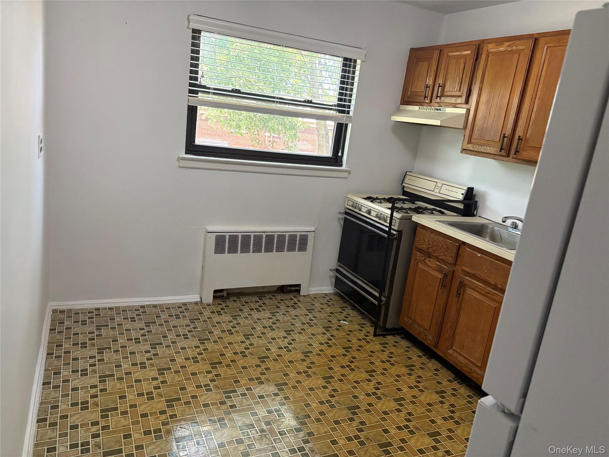 74-81 220th Street Unit: 2 thumbnail 3