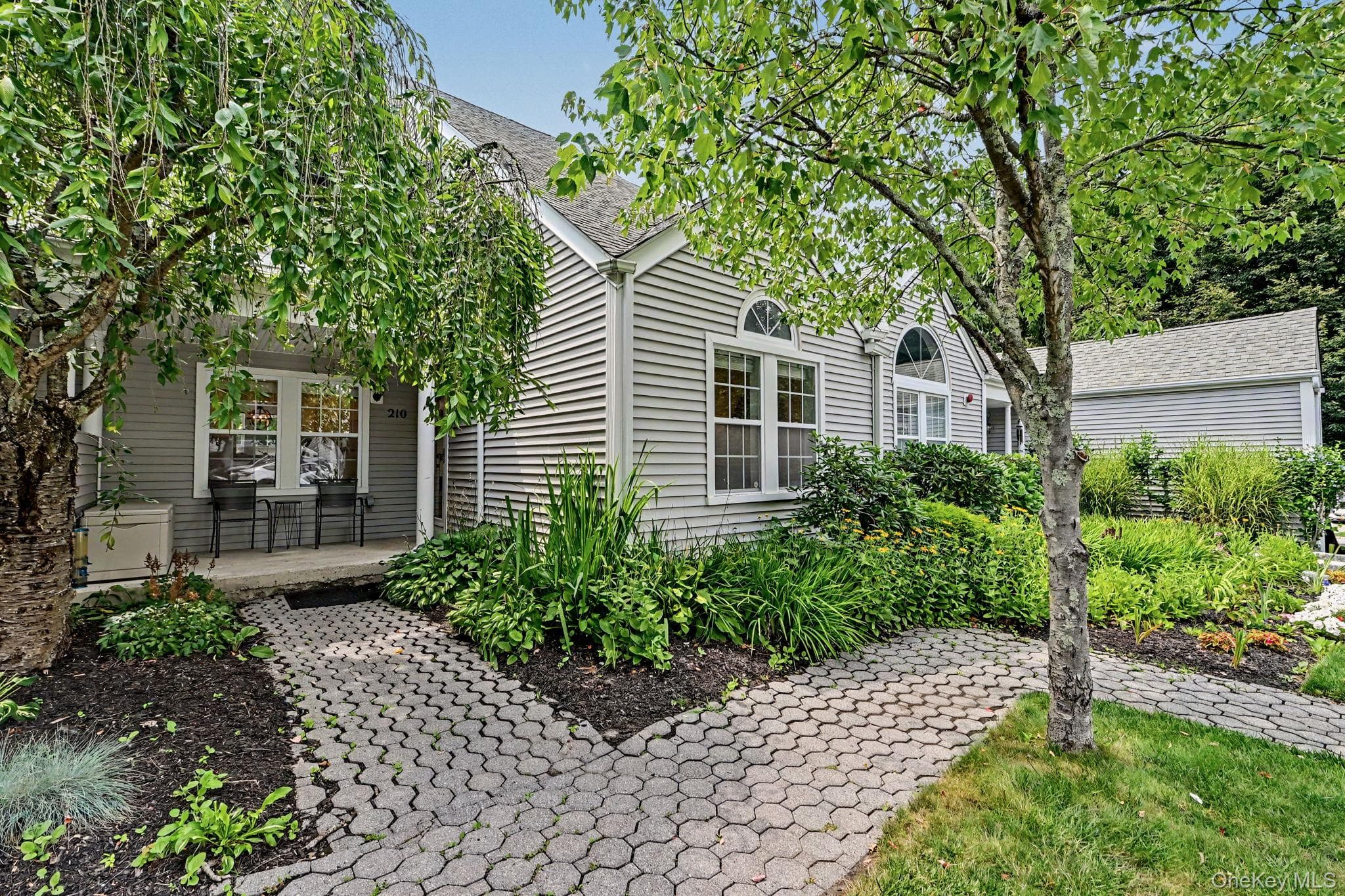 210 Sandpiper Court Unit: 210 thumbnail 2